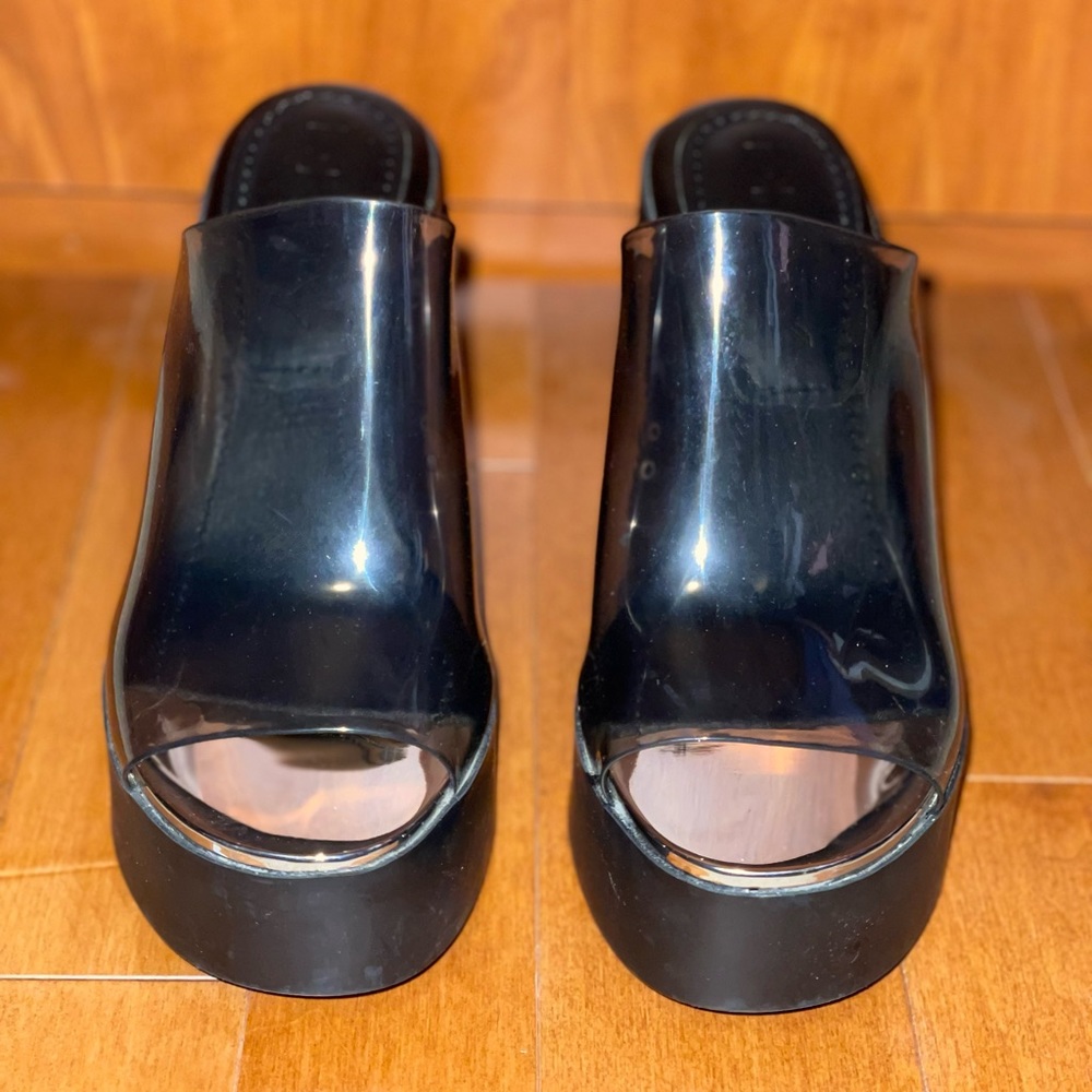 DKNY Women’s Pen Platform Wedge Sandals, Size 7.5, Smoke Black